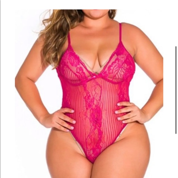 Plus size lace bodysuit - Picture 1 of 1